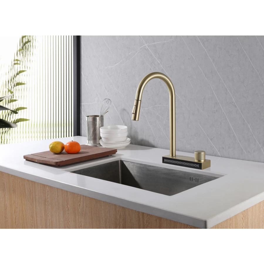 Смеситель Abber Wasser Kreis для кухни с выдвижной лейкой золото матовое AF8114G