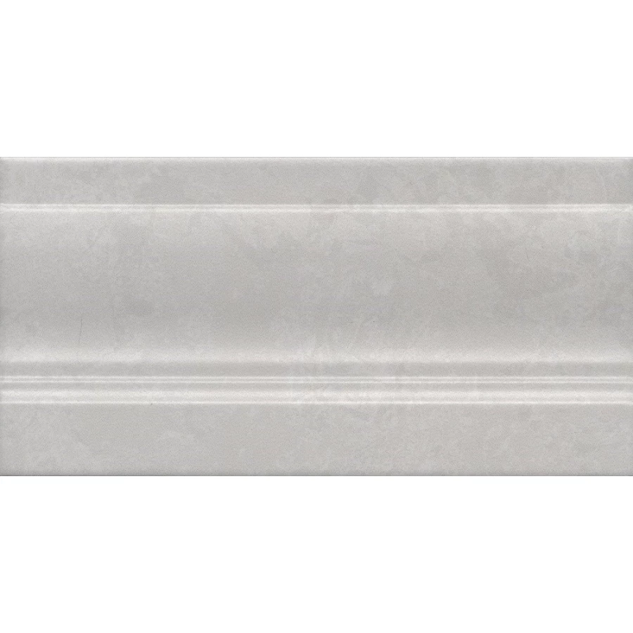 Плитка настенная Kerama Marazzi Ферони Плинтус матовый светло-серый FMD040 20x10 см