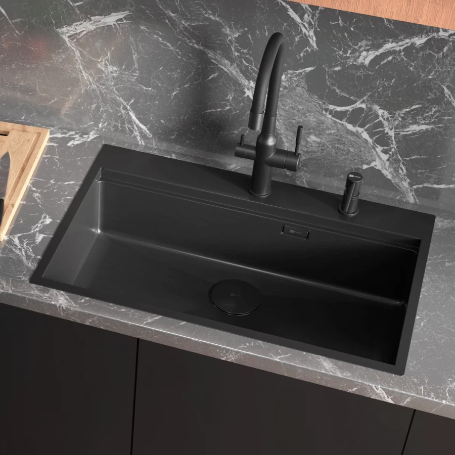 Кухонная мойка Lemark Iordana 780 прямоугольная из нержавеющей стали с аксессуарами в комплекте черный 9932120