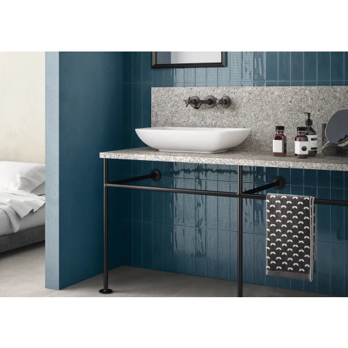 Плитка настенная Imola Ceramica Slash SLSH1 73TQ Turquoise глянцевая синяя 30х7,5 см