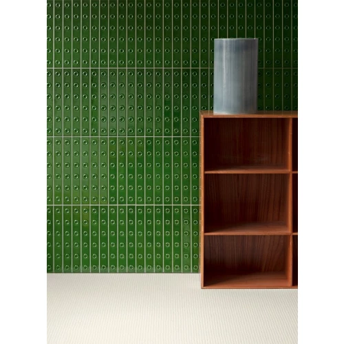 Плитка настенная Mutina Пунто Довн Глоссй Верт / Punto Down Glossy Vert глянцевая зеленая BOPDLG09 31,5х21,1 см