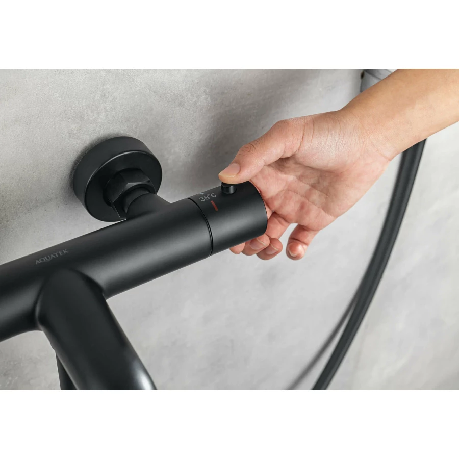 Смеситель Aquatek термостатический для ванны матовый черный AQ1043MB