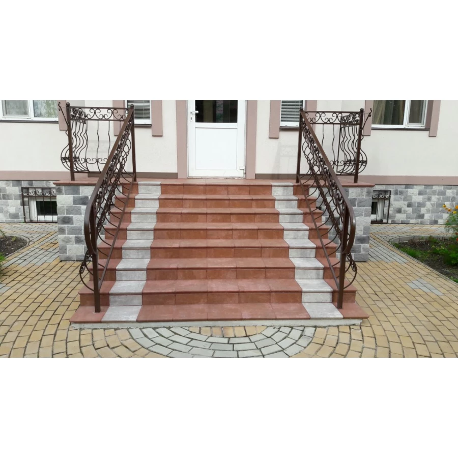 Ступень Westerwalder Atrium Mittelgrau Florentiner-Stufe 243166511/WKS31100 S 32х31 см