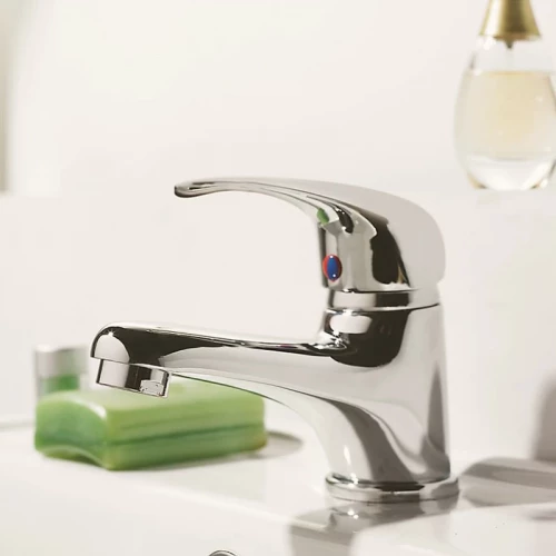 Смеситель Cron для раковины хром CN1029