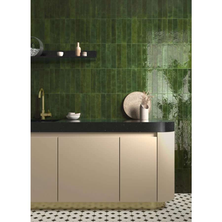Плитка настенная Equipe Menorca Tourmaline глазурованная глянцевая зеленая 31627 32,8x6,5 см