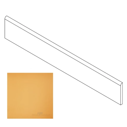 Плинтус Грани Таганая Профи с завальцовкой янтарь матовый GT061M 120х9,5 см