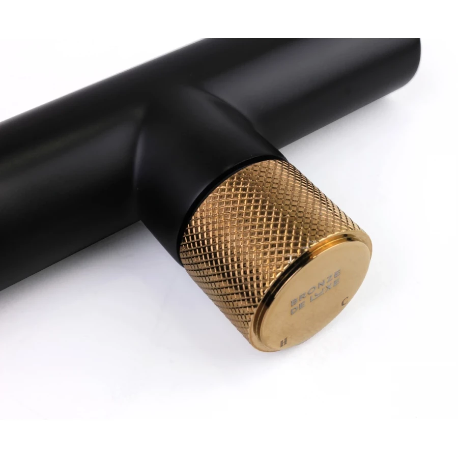 Смеситель настенный Bronze de Luxe Avangarde 2021MH черный, розовое золото